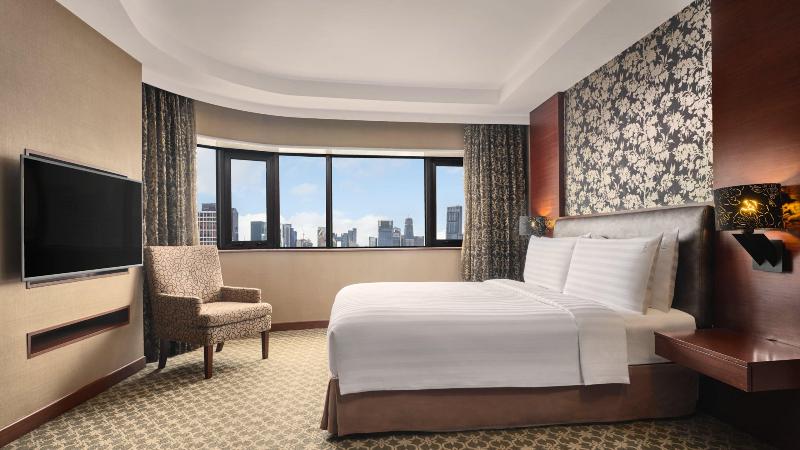 Stay in style at Holiday Inn Singapore Atrium