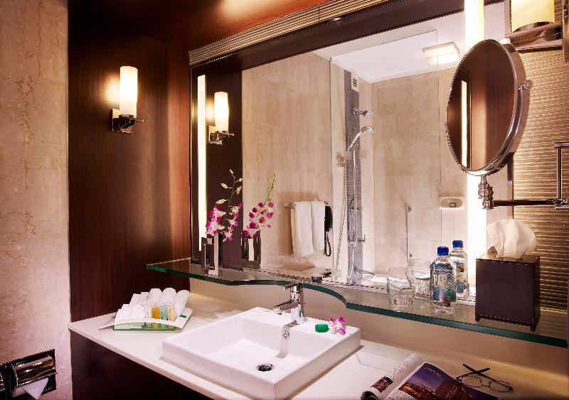 Holiday Inn Singapore Orchard City Centre image