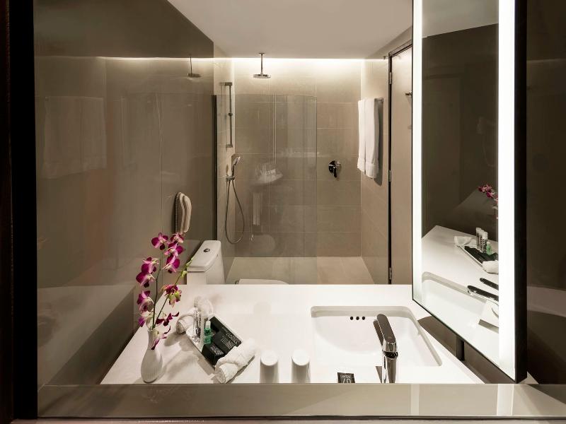 Concorde Hotel Singapore image