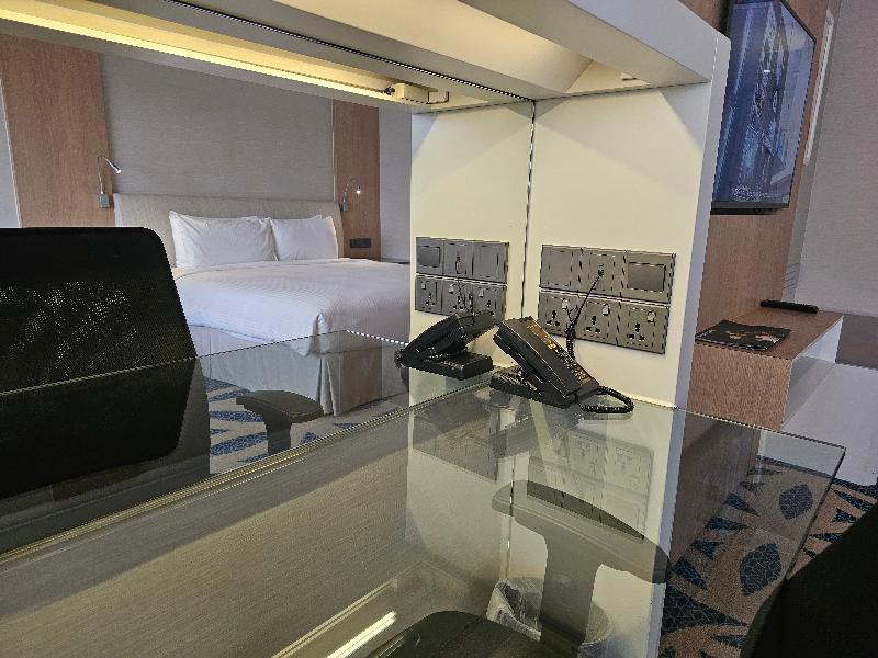 Concorde Hotel Singapore image