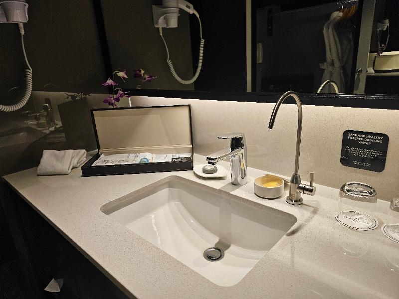 Concorde Hotel Singapore image