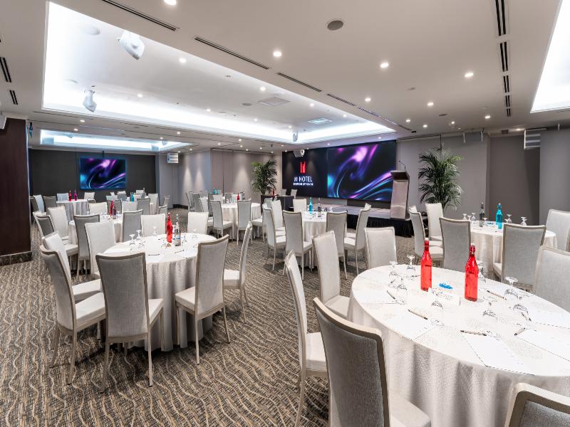 M Hotel Singapore City Centre image