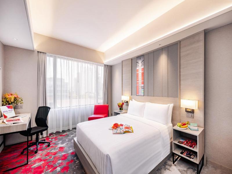 Stay in style at Royal Plaza on Scotts Singapore