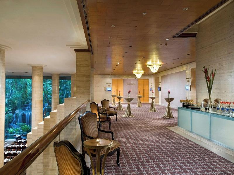 Sheraton Towers Singapore image