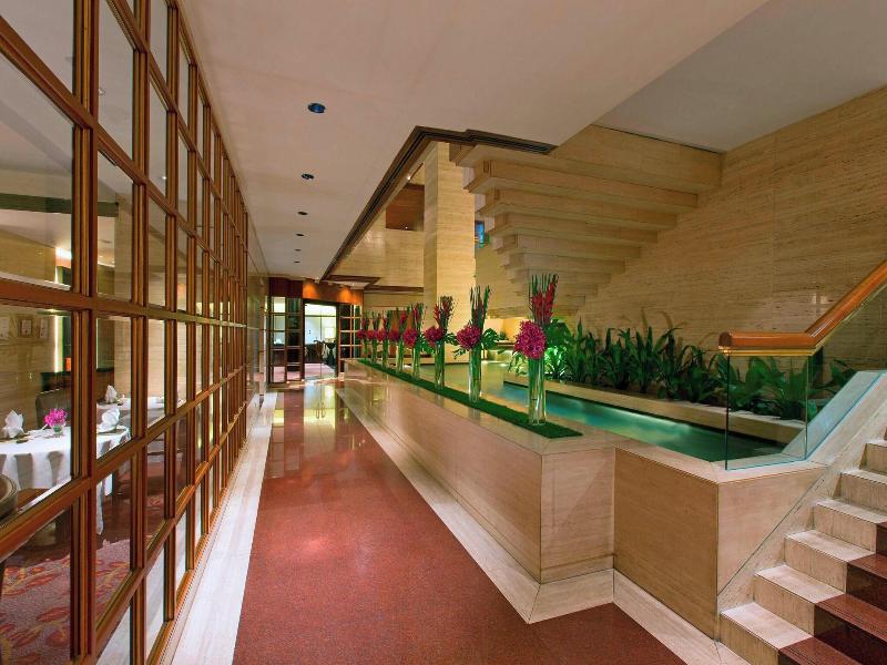 Sheraton Towers Singapore image