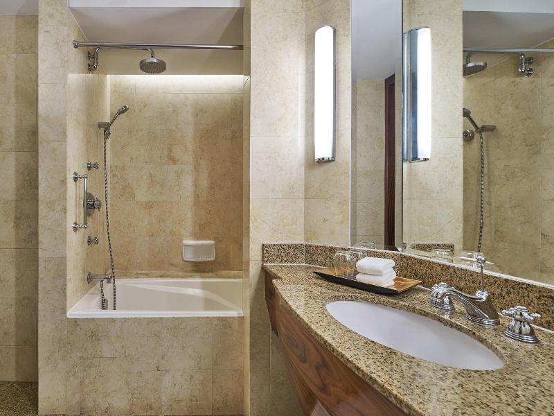 Sheraton Towers Singapore image