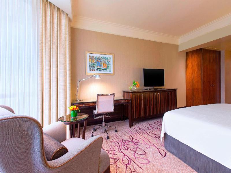 Sheraton Towers Singapore image