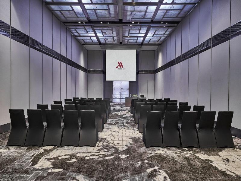 Singapore Marriott Tang Plaza Hotel image