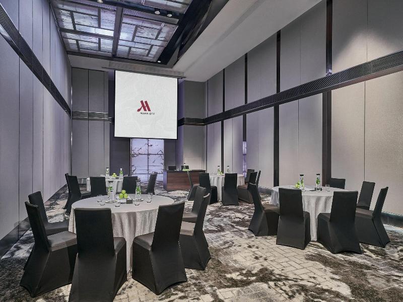 Singapore Marriott Tang Plaza Hotel image