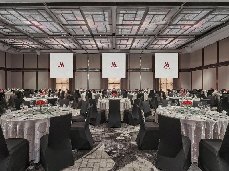 Singapore Marriott Tang Plaza Hotel image