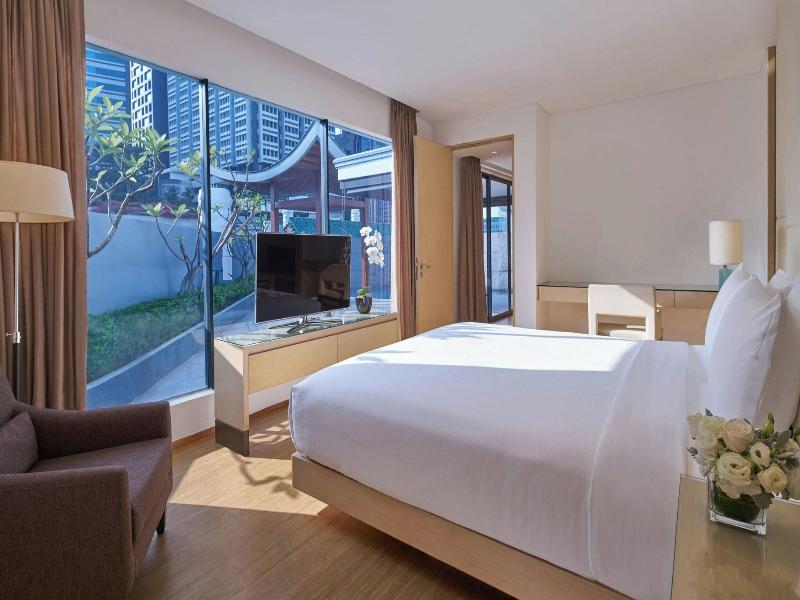 Singapore Marriott Tang Plaza Hotel image