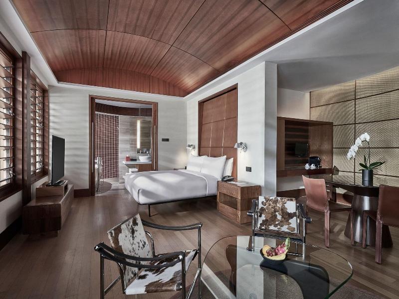Singapore Marriott Tang Plaza Hotel image
