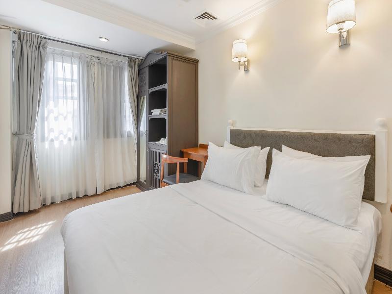 iNN at Temple St by Q Loft Newly Renovated image