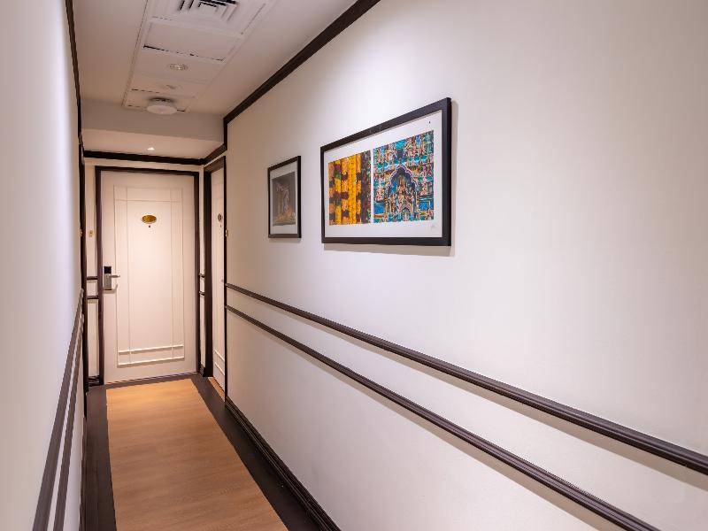 iNN at Temple St by Q Loft Newly Renovated image