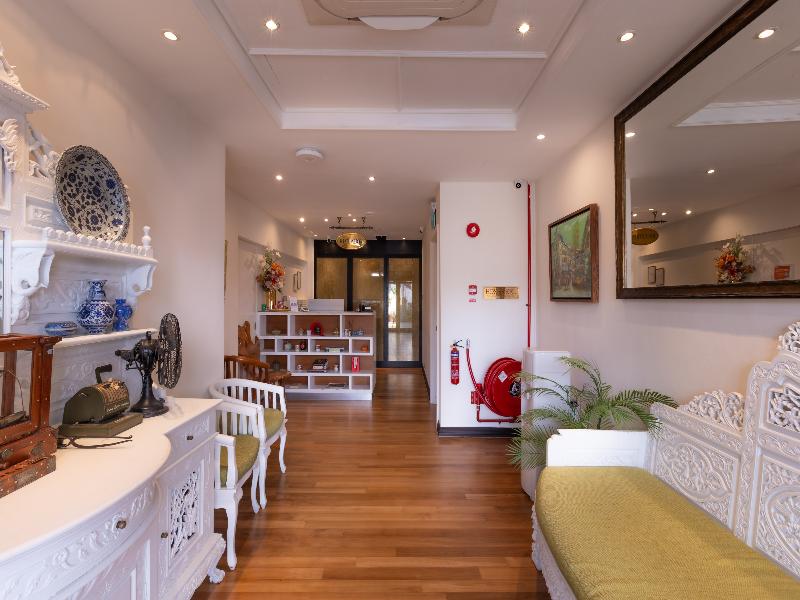 iNN at Temple St by Q Loft Newly Renovated image