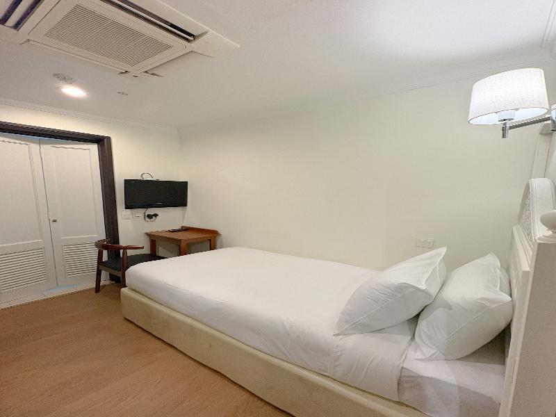 iNN at Temple St by Q Loft image