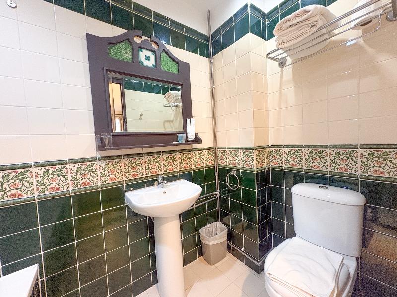 iNN at Temple St by Q Loft image