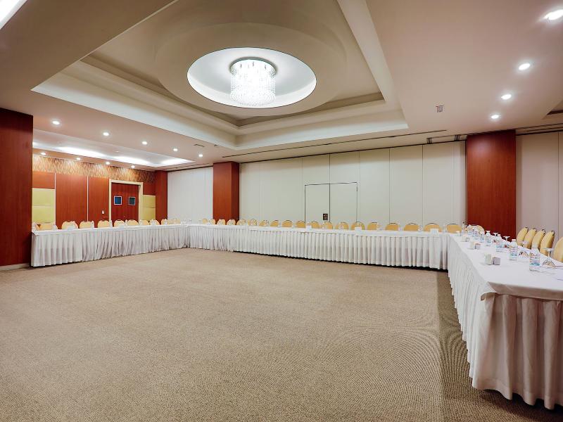 Sealight Resort Hotel image
