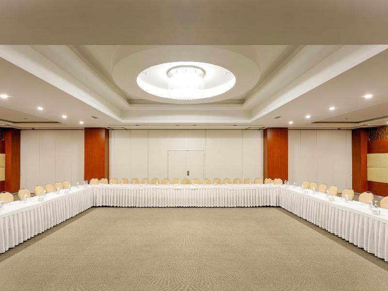 Sealight Resort Hotel image