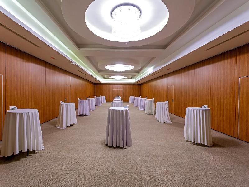 Sealight Resort Hotel image