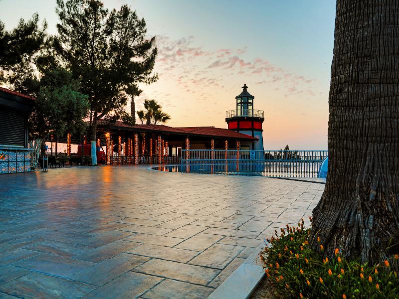 Sealight Resort Hotel image