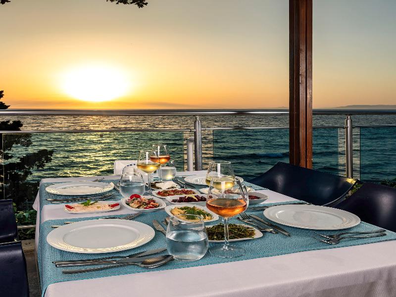 Sealight Resort Hotel image