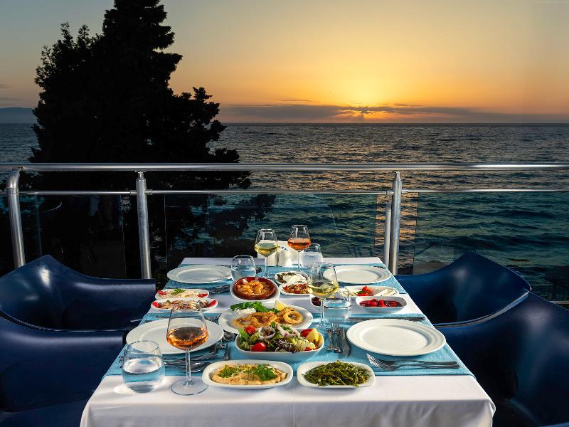 Sealight Resort Hotel image