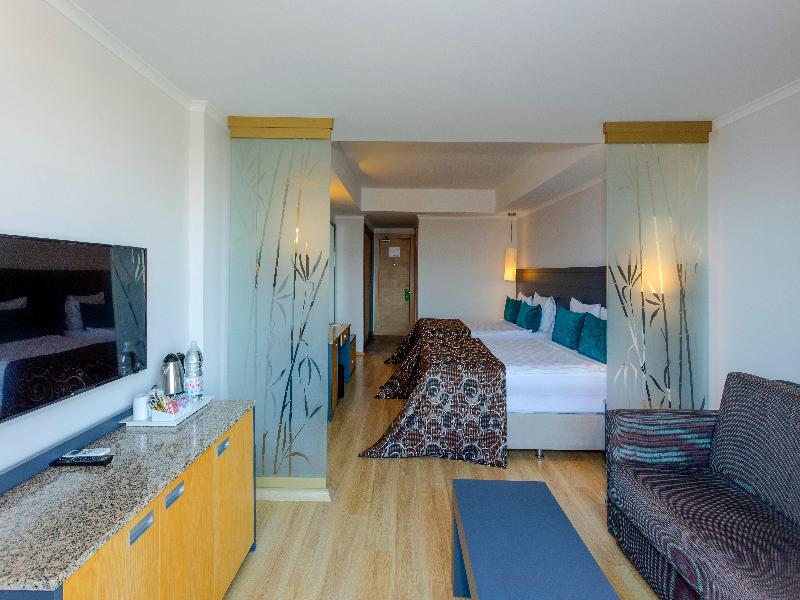 Sealight Resort Hotel image