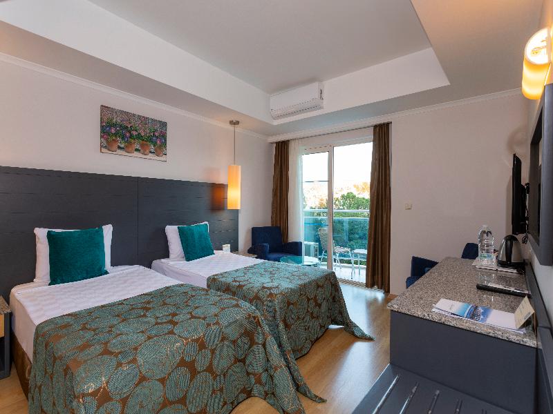 Sealight Resort Hotel image