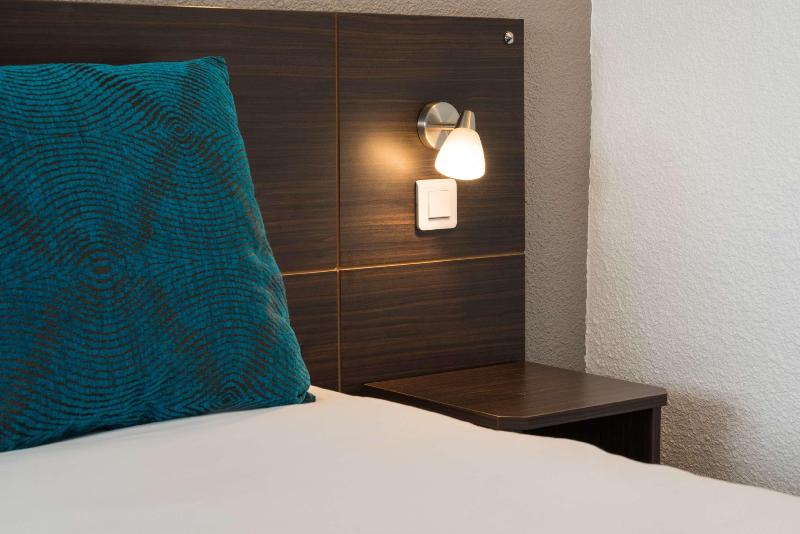 Sure Hotel by Best Western Biarritz Aeroport image