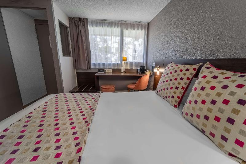 Sure Hotel by Best Western Biarritz Aeroport image
