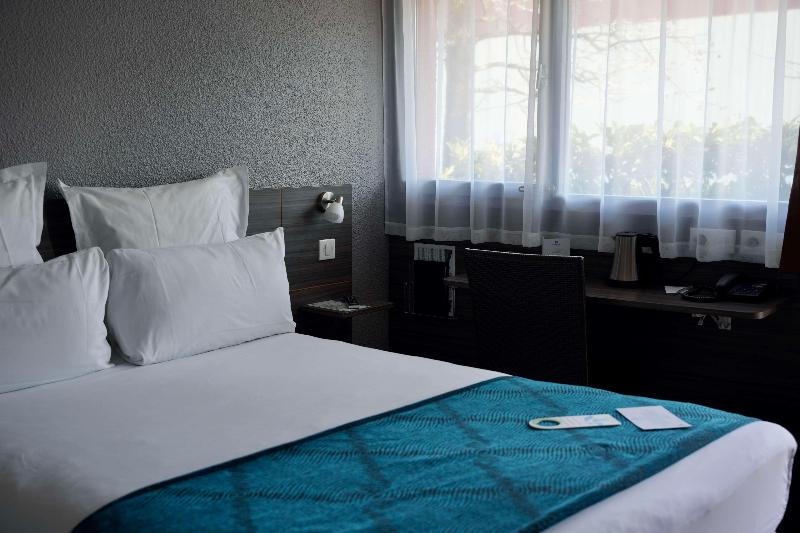 Sure Hotel by Best Western Biarritz Aeroport image