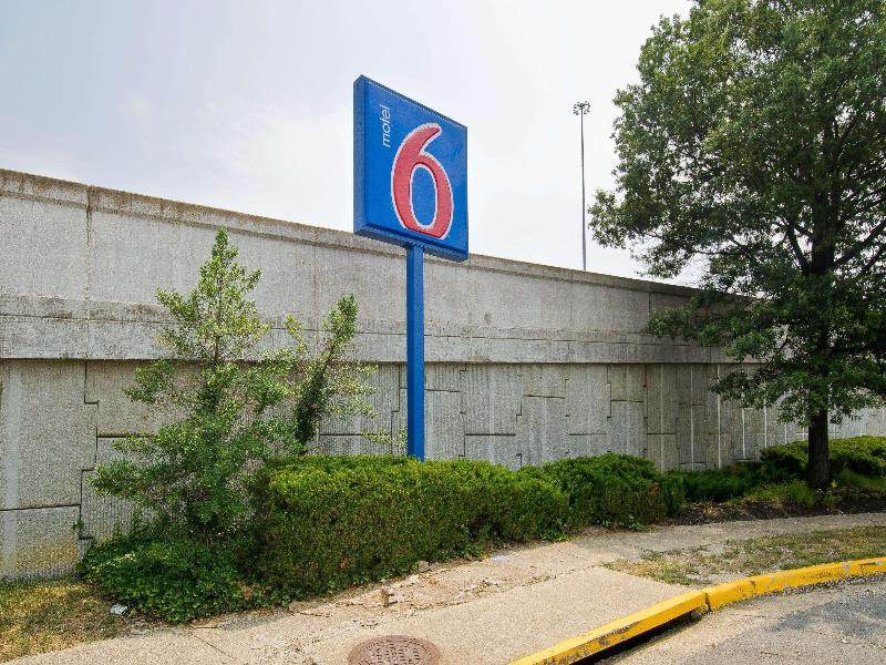 Motel 6 Springfield VA - Washington DC Southwest image