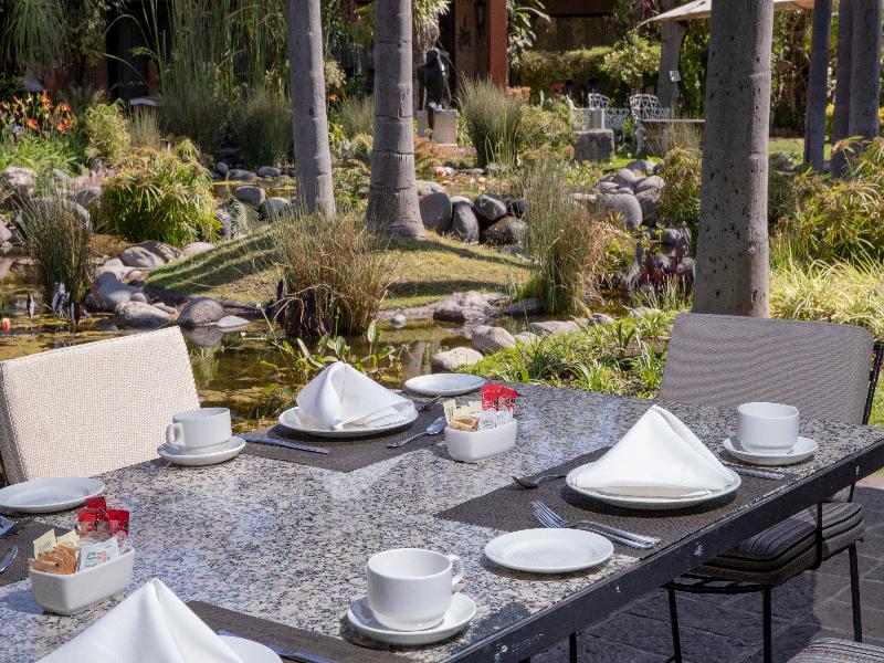 Hosteria Las Quintas Hotel & Spa image