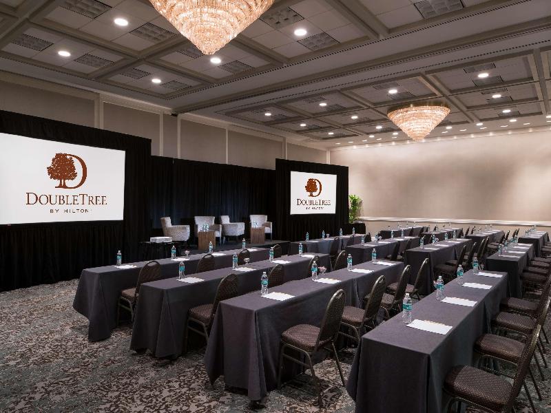 DoubleTree by Hilton Philadelphia Airport image