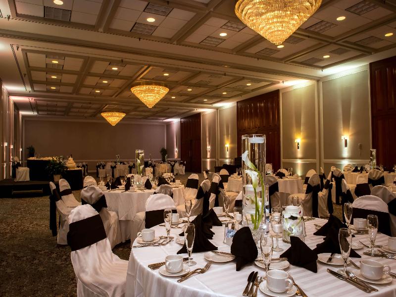 DoubleTree by Hilton Philadelphia Airport image