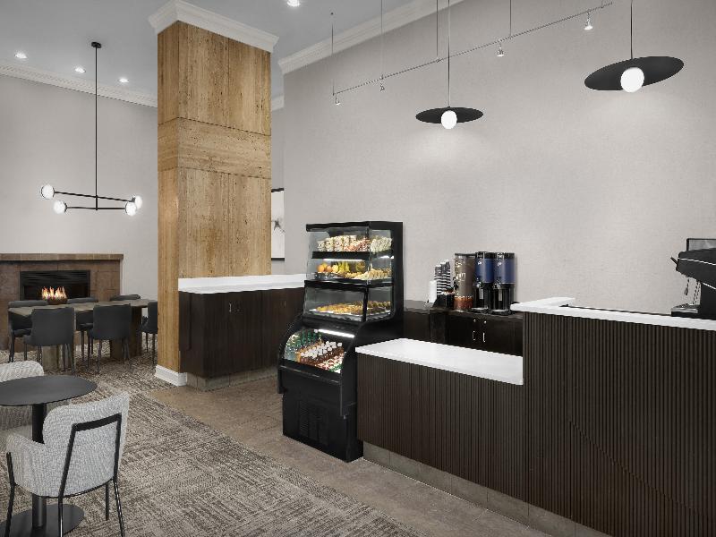 DoubleTree by Hilton Philadelphia Airport image