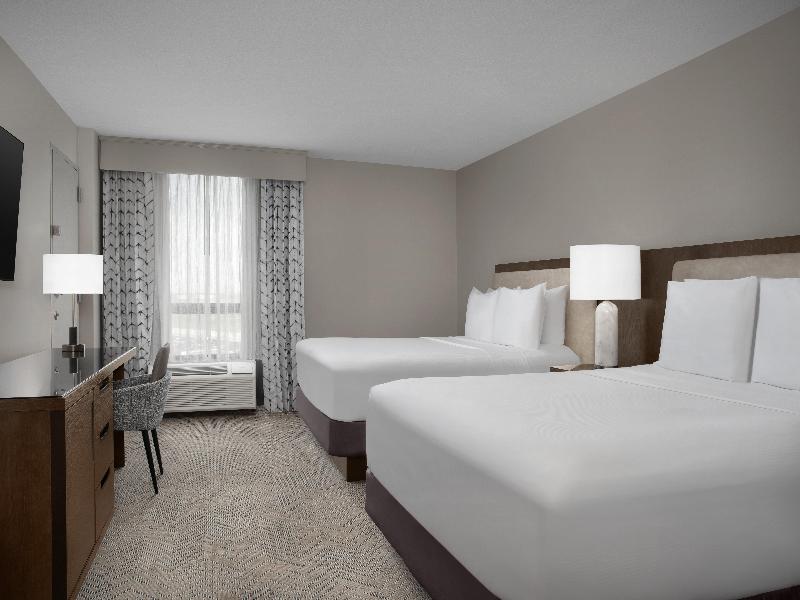 DoubleTree by Hilton Philadelphia Airport image
