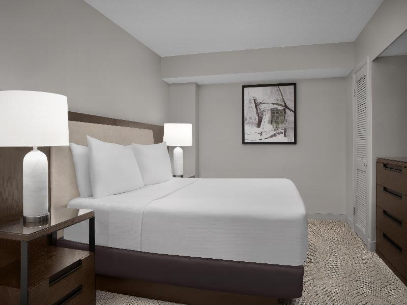 DoubleTree by Hilton Philadelphia Airport photo 17