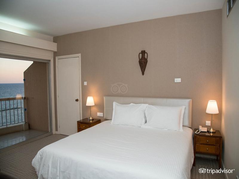 Poseidonia Beach Hotel image