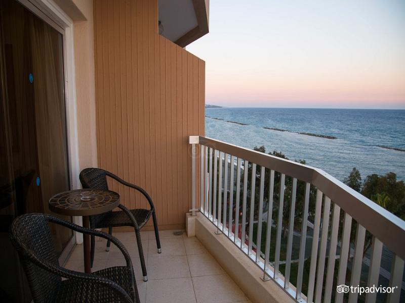 Poseidonia Beach Hotel image