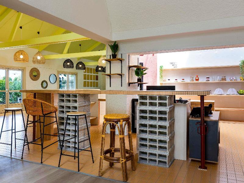 Greet Hotel Villeneuve La Garenne image