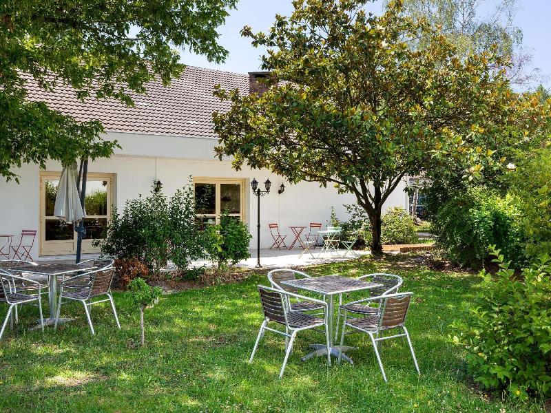 Greet Hotel Villeneuve La Garenne image