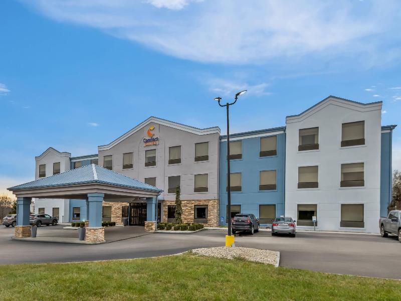 Comfort Suites (London) image