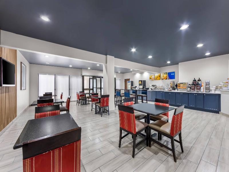 Comfort Suites (London) image