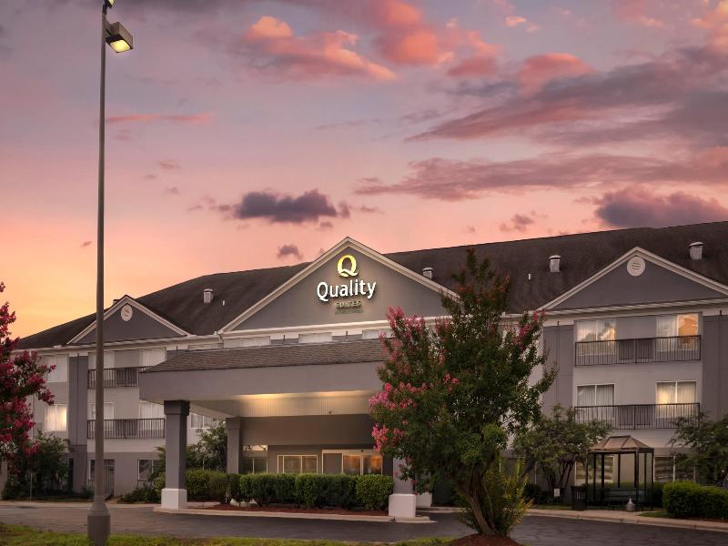 Quality Suites Pineville - Charlotte image