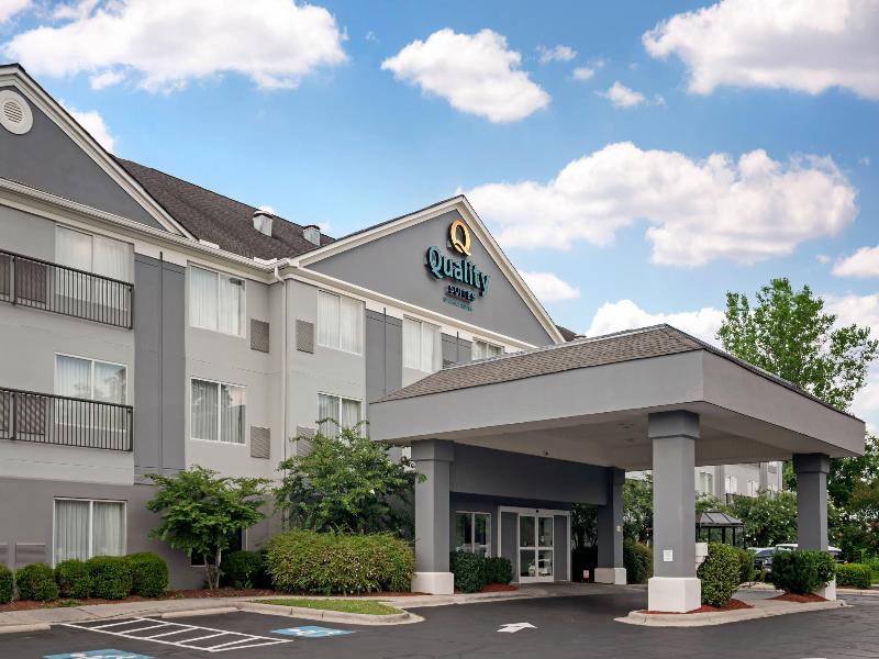 Quality Suites Pineville - Charlotte image