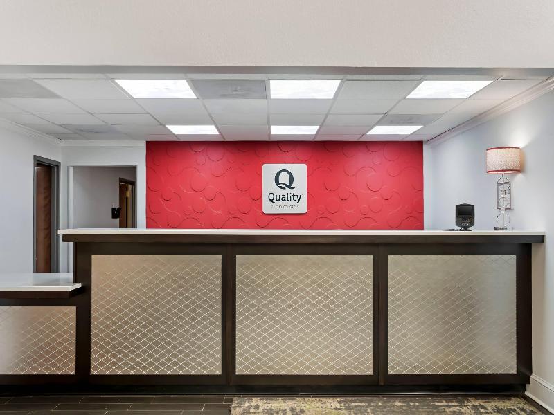 Quality Suites Pineville - Charlotte image