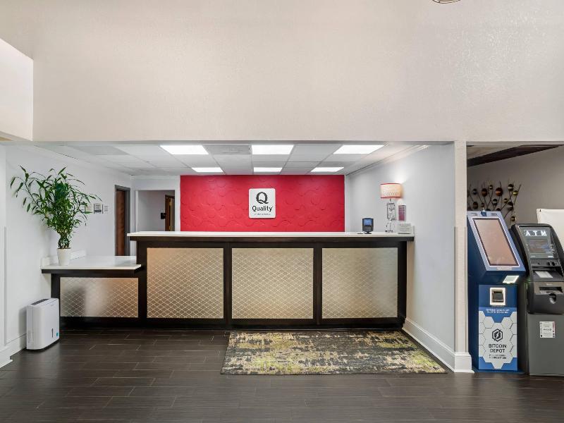 Quality Suites Pineville - Charlotte image