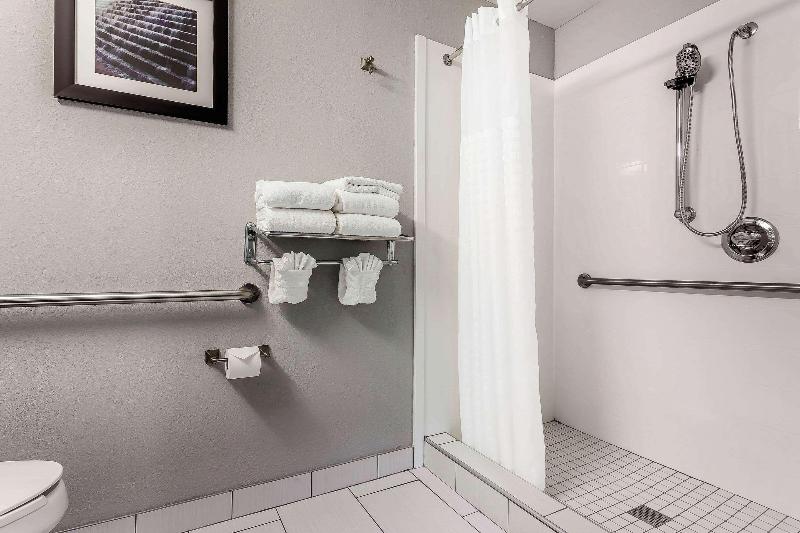 Hotel Quality Suites Pineville - Charlotte
